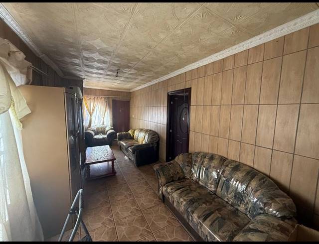 2 BEDROOM HOUSE FOR SALE IN TEMBISA CENTRAL